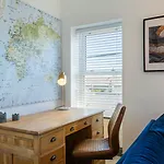 Macs Townhouse 4*