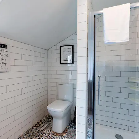 Macs Townhouse Aparthotel 4*