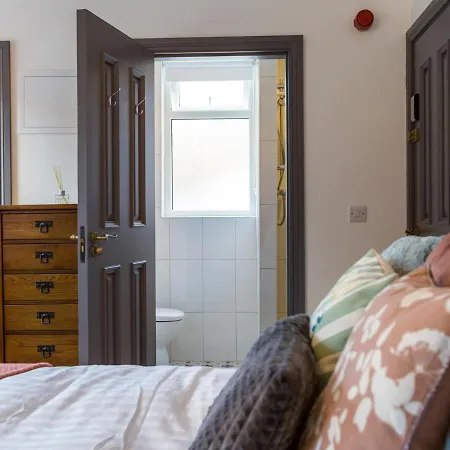 Macs Townhouse Dungarvan 4*