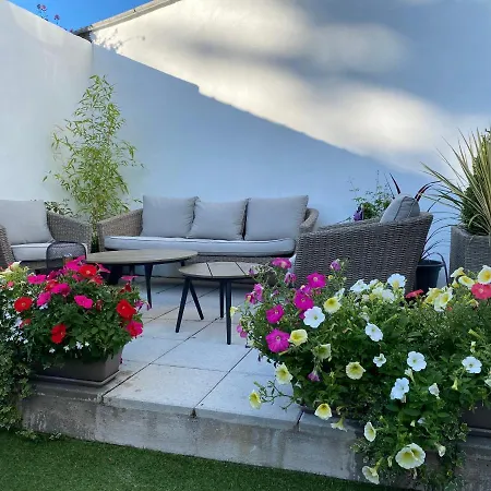 Aparthotel Macs Townhouse Dungarvan 4*