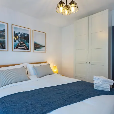 Macs Townhouse Lägenhetshotell Dungarvan (Waterford)