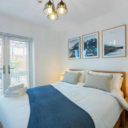 Macs Townhouse Dungarvan Aparthotel