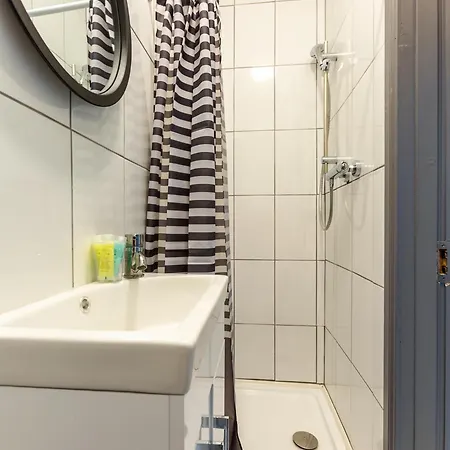 Aparthotel Macs Townhouse 4*