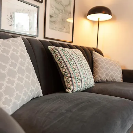 Macs Townhouse 4*