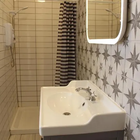 Aparthotel Macs Townhouse 4*