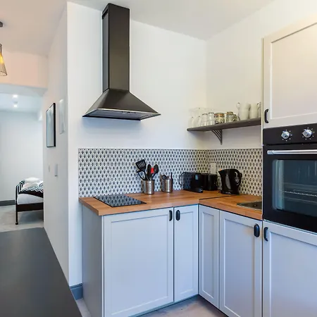 Macs Townhouse 4* 邓加文