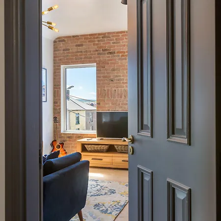 Aparthotel Macs Townhouse