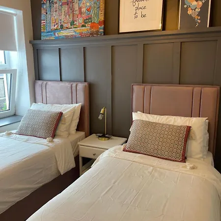 Macs Townhouse 4* Dungarvan (Waterford)