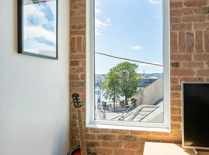 Aparthotel Macs Townhouse