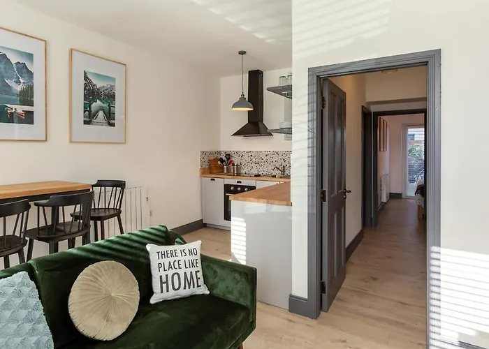 Macs Townhouse