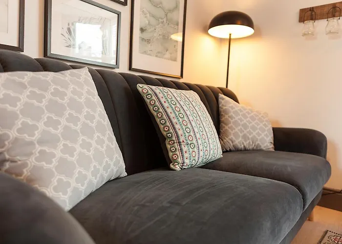 Macs Townhouse 4*