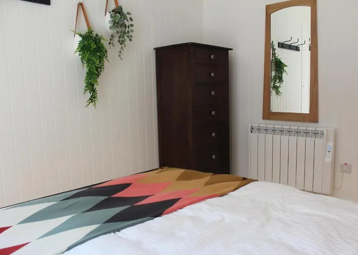 Macs Townhouse 4*