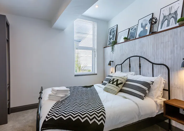 Aparthotel Macs Townhouse