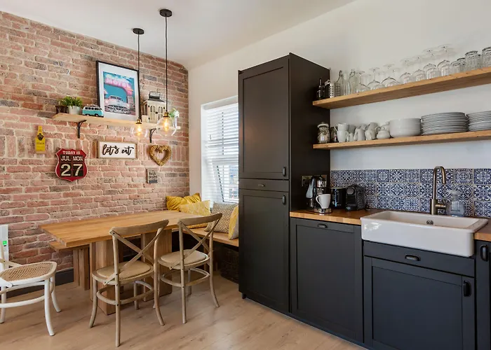 Aparthotel Macs Townhouse